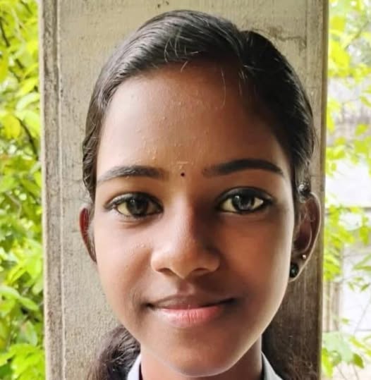 പിക്കപ്പ് വാനിടിച്ച് പ്ലസ്ടു വിദ്യാർത്ഥിനി മരിച്ചു