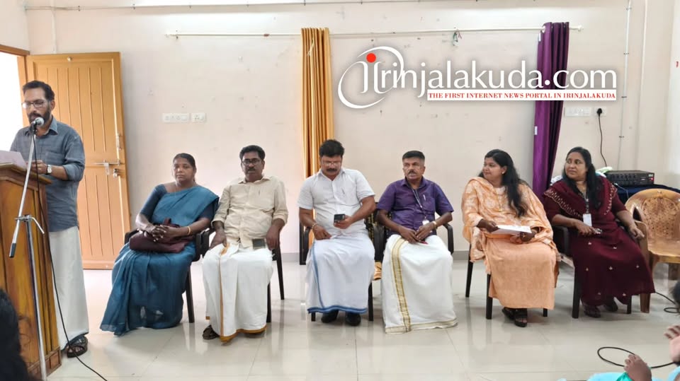 അമ്മ വായനയും പുസ്തക വിതരണവും
